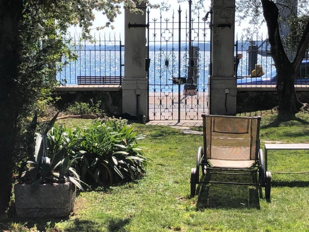 Casa Vacanze Gabbianella Villa Con Giardino Lungolago Maderno Toscolano Maderno Exterior foto